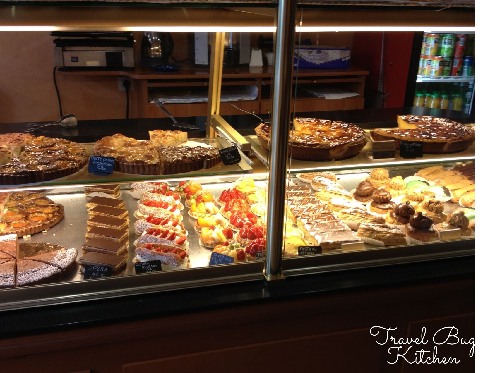 Pastry shop in Paris