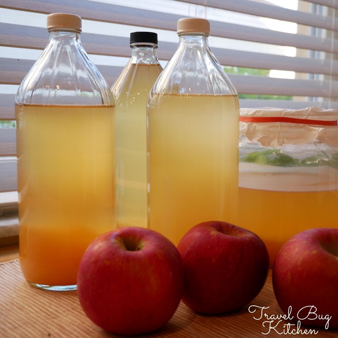 Homemade Apple Cider Vinegar アップルサイダービネガーの作り方 Travel Bug Kitchen